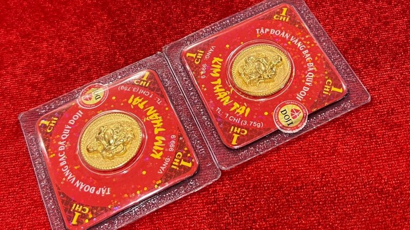 Mua vàng vào ngày vía Thần Tài