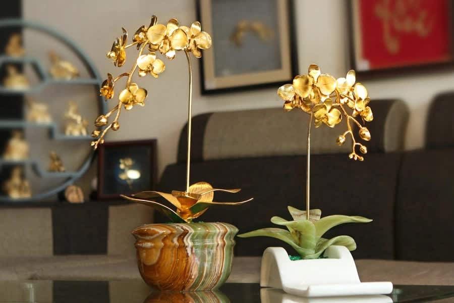 Mua đồ mạ vàng ngày vía Thần Tài