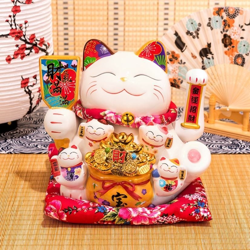 Mua mèo Thần Tài